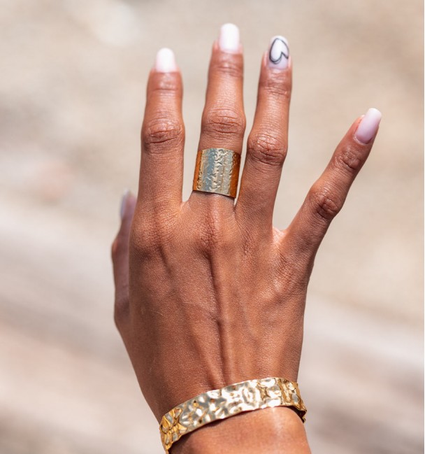 Wide ring Lula