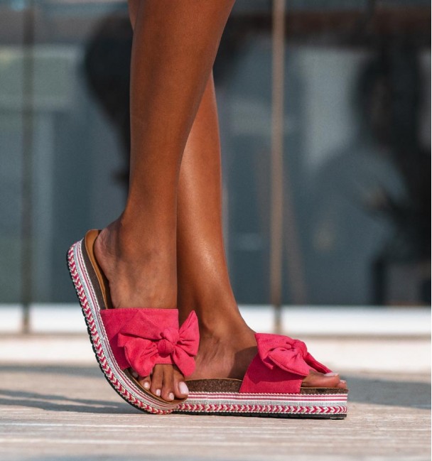 Sandalias rosas lazo
