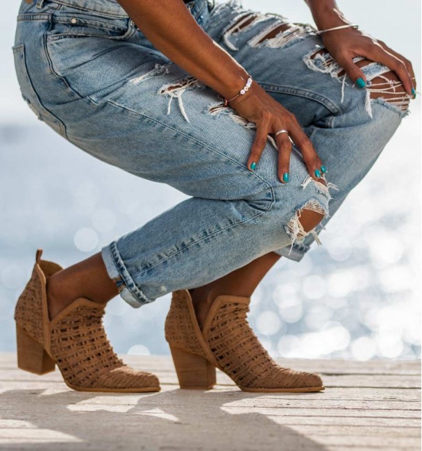 Brown openwork country ankle boot