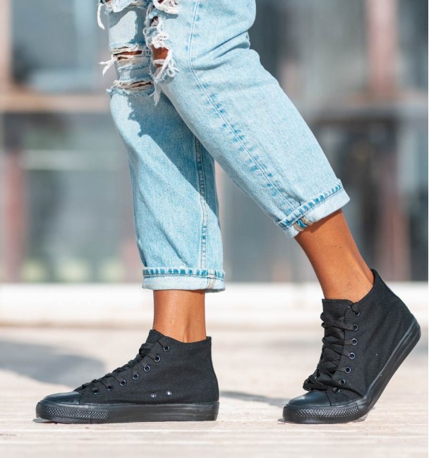 High top sneakers robber sole