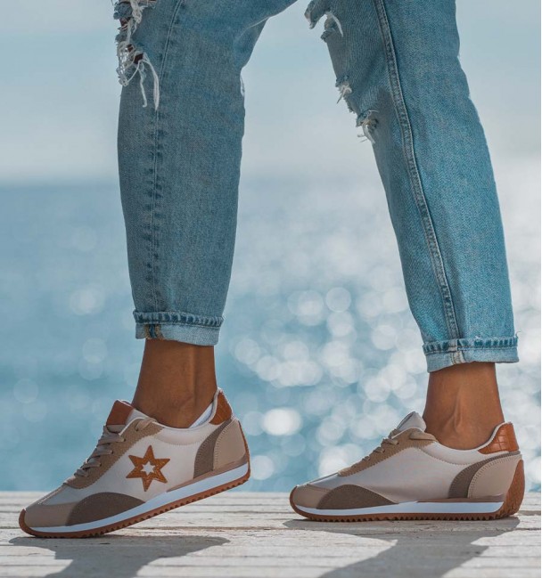 Zapatillas deportivas marrones Estrella Zapatillas deportivas marrones Estrella