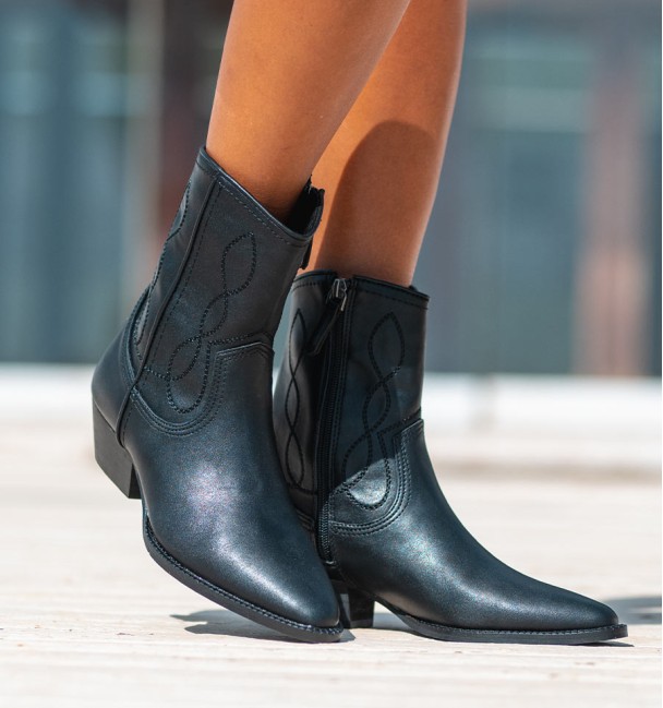 Botinhas cowboy Dinam