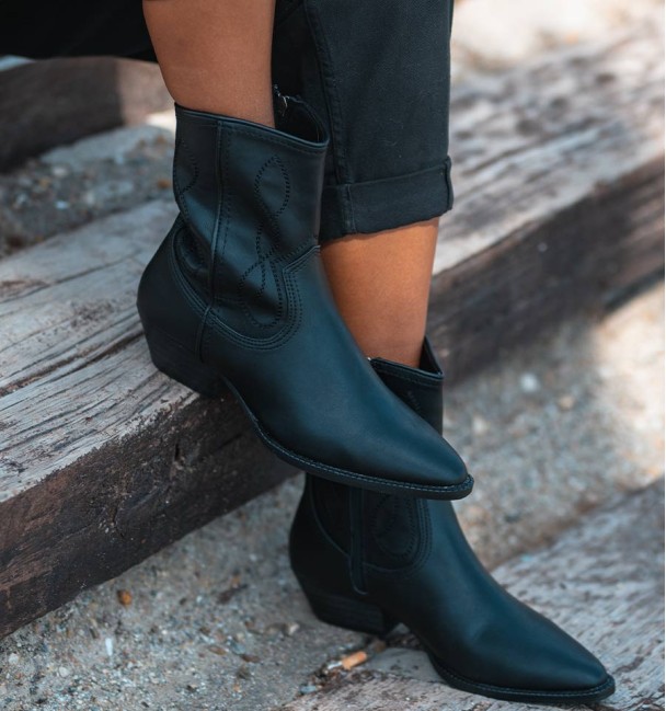 Ankle boots Dinam