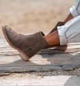 Cazorla brown country boots