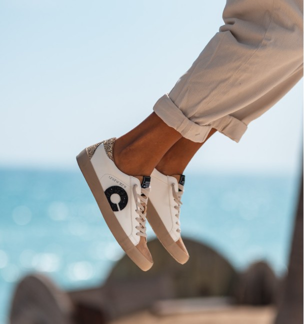 Circle golden trainers