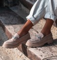 Mocasines suela track beige Cristales