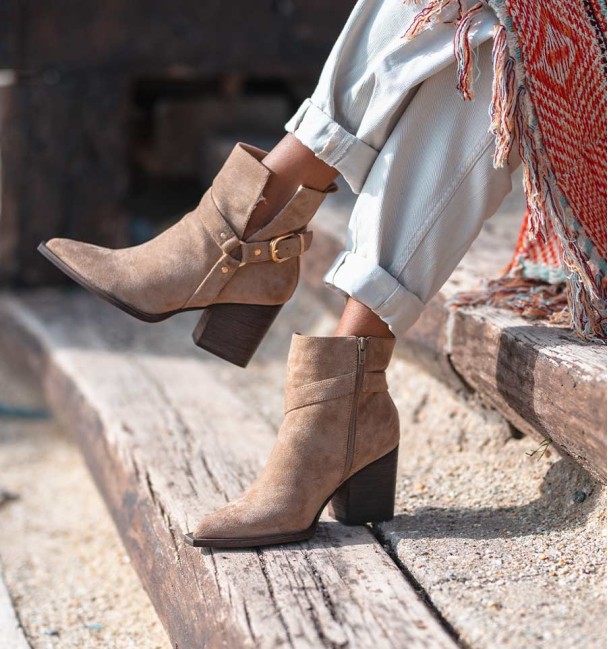 Botins country com fivela Dani