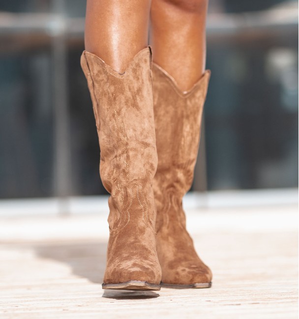 brown cowboy boots Adison