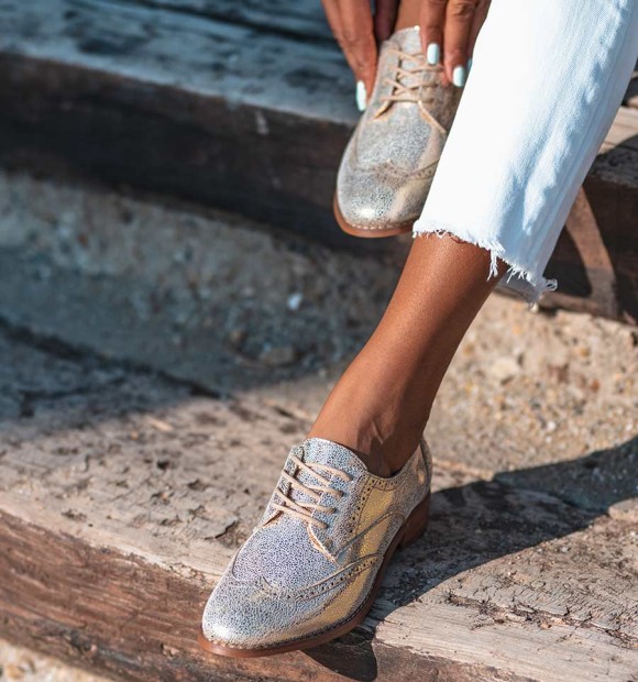 sapatos oxford dourados