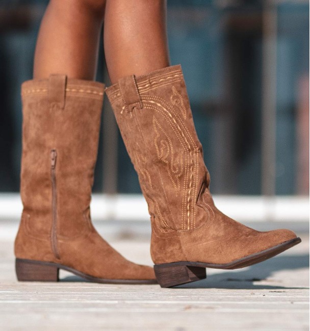botas castanhas Romina