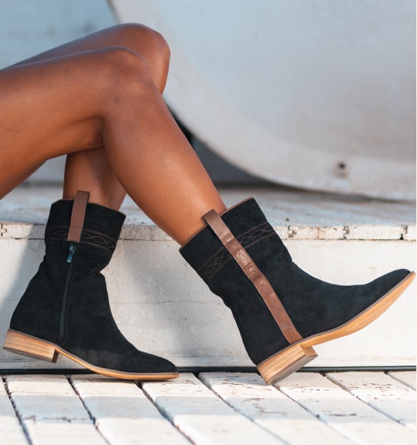 Padules mid-calf boots
