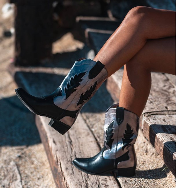 Silver Moon boots Silver Moon boots