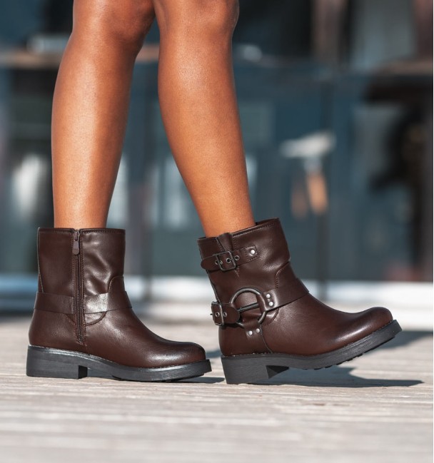 biker boots Illinois brown