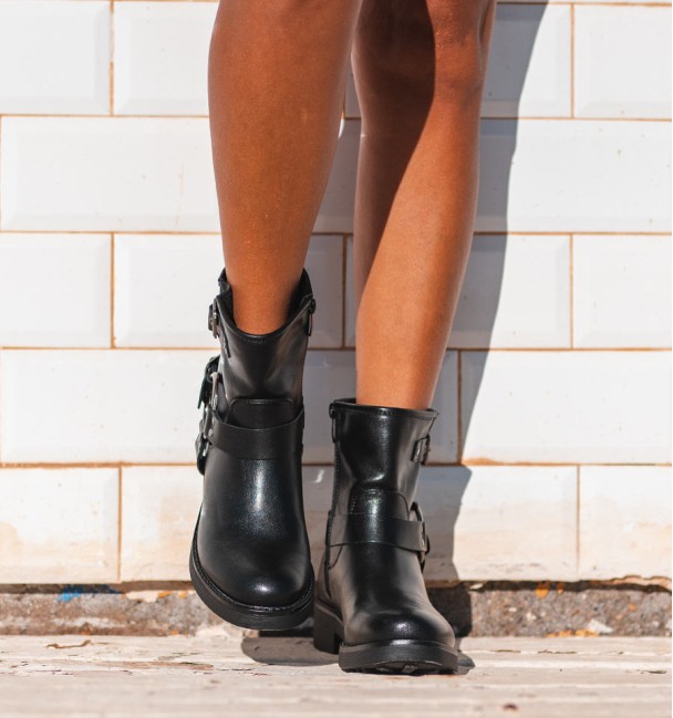 biker boots Illinois