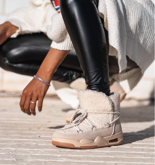Neval botas bege de inverno