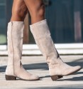 Linda beige boots
