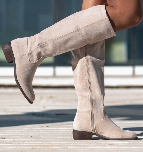 Botas camperas beige Linda