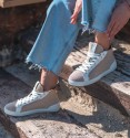 Trainers in white and beige canvas in bootie with inner zip.