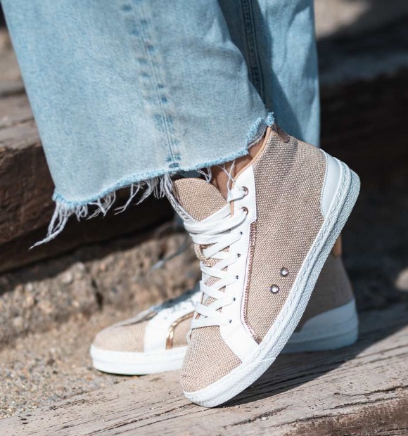 Trainers in white and beige canvas in bootie with inner zip. 2