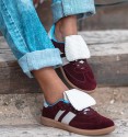 bordeaux trainers with white tongue and two lateral white stripes. Trendy women's trainers. Animal free