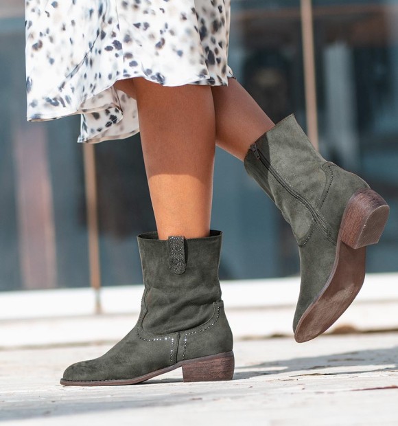 boots green brillos 2