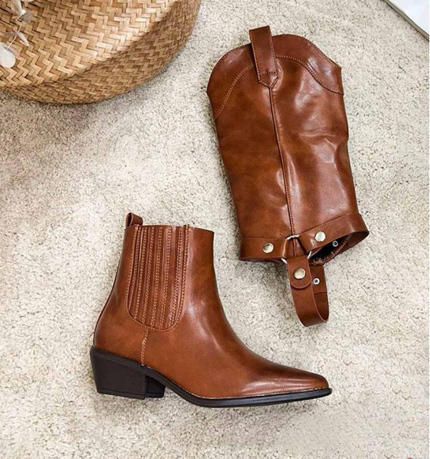 Botas de cowboy castanhas amovíveis, podem ser usadas como botas de cano alto ou retirar o cano e usar como botins.