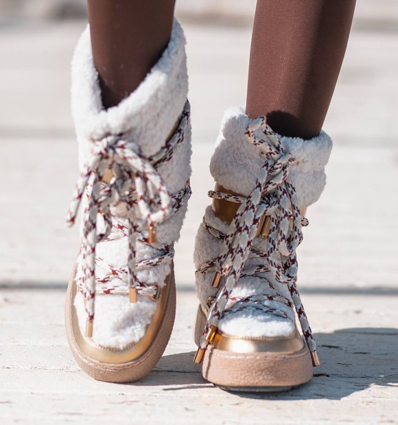 Botas de esqui apres douradas 2