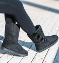 Botas australianas com fecho de fivela