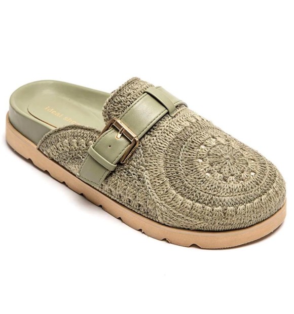 Zuecos bohochic verdes croché 2