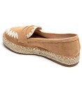 mocasines bordados y esparto camel