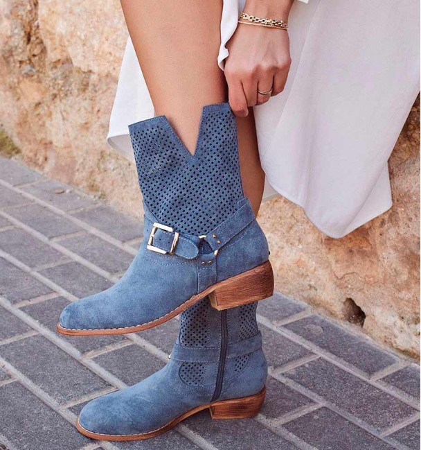 Blue country boots Mayo