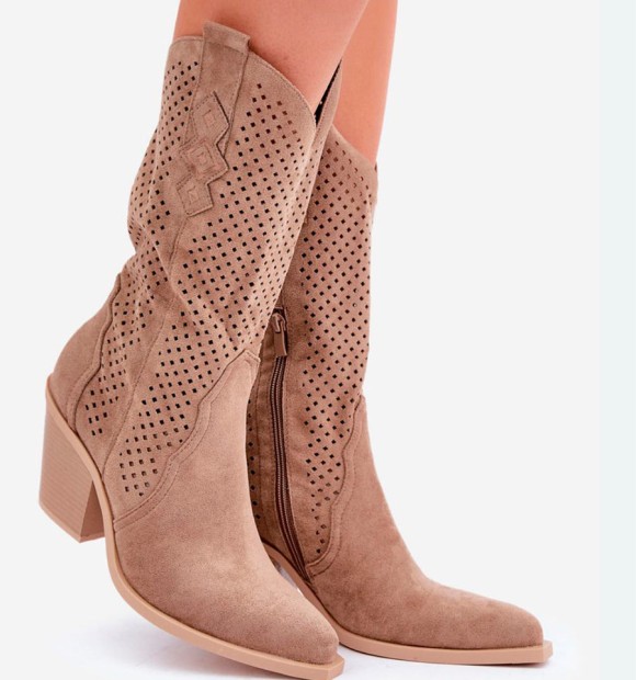 botas camperas estilo cowboy con caña textil troquelada en color khaki, ligeras, tacón cubano. 2