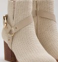 botines textiles color beige con tacón efecto madera