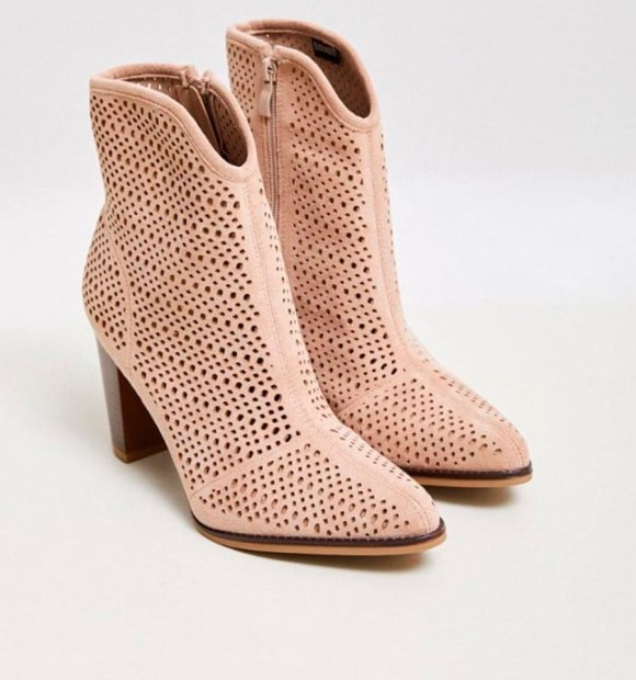 Beige heeled ankle boots 2