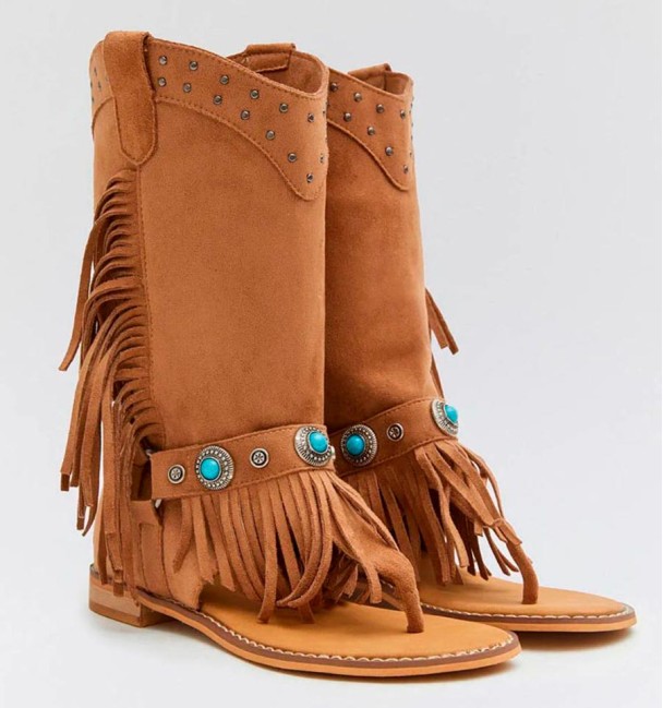 botas sandalias bohemias de caña alta en color marrón con flecos y piedras
