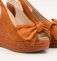Orange esparto bow wedges