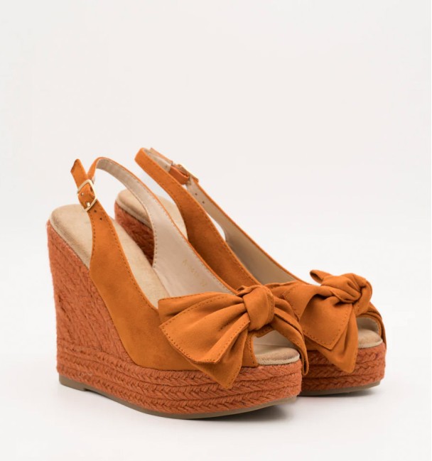 Orange esparto bow wedges