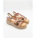 Sandalias beige y rosas con plataforma de esparto y empeine de esparto trenzado para mujer