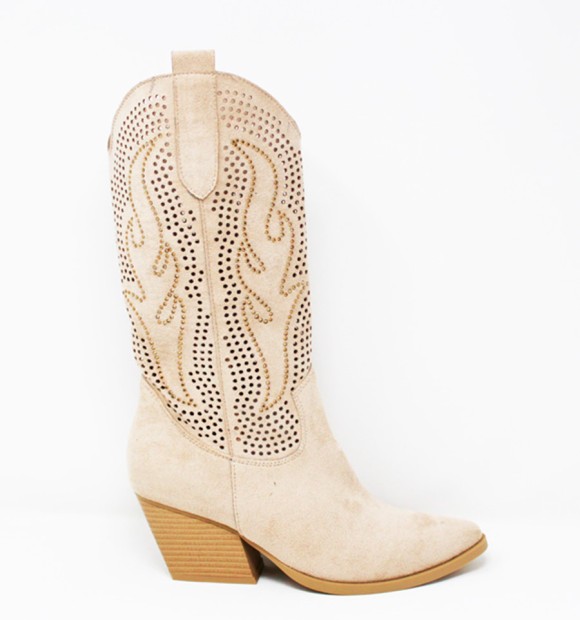 Botas camperas estilo cowboy troqueladas en color beige de caña alta 2