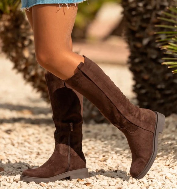 Botas de campo castanhas