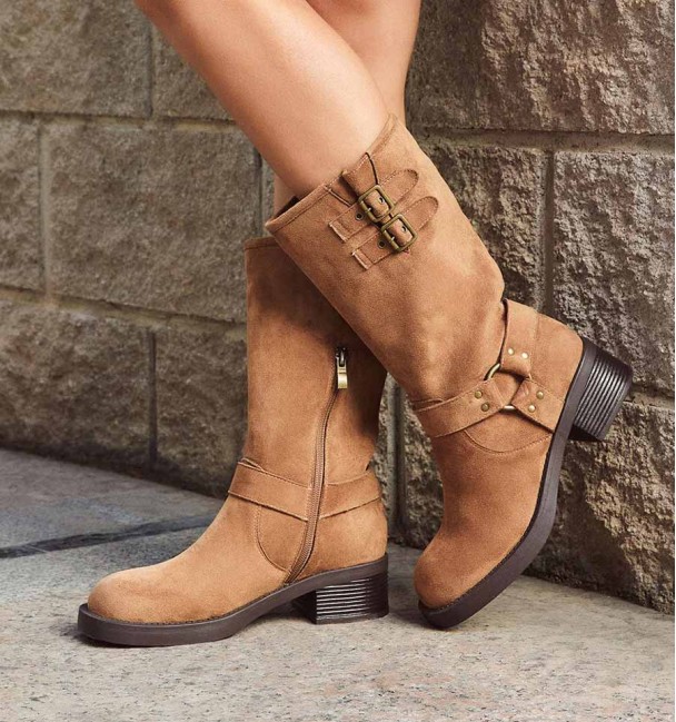 Camperas camel con hebillas