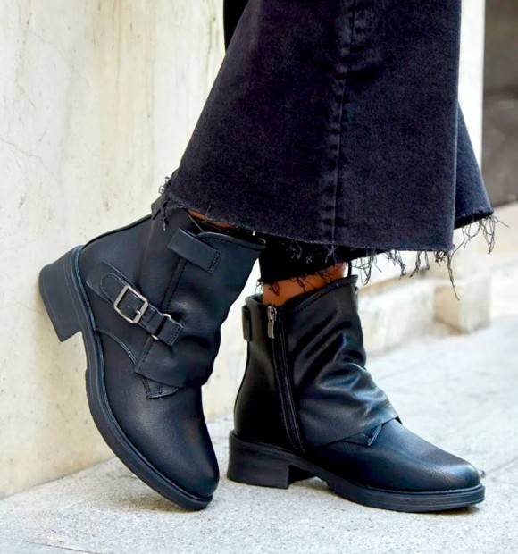 Angeles black biker boots