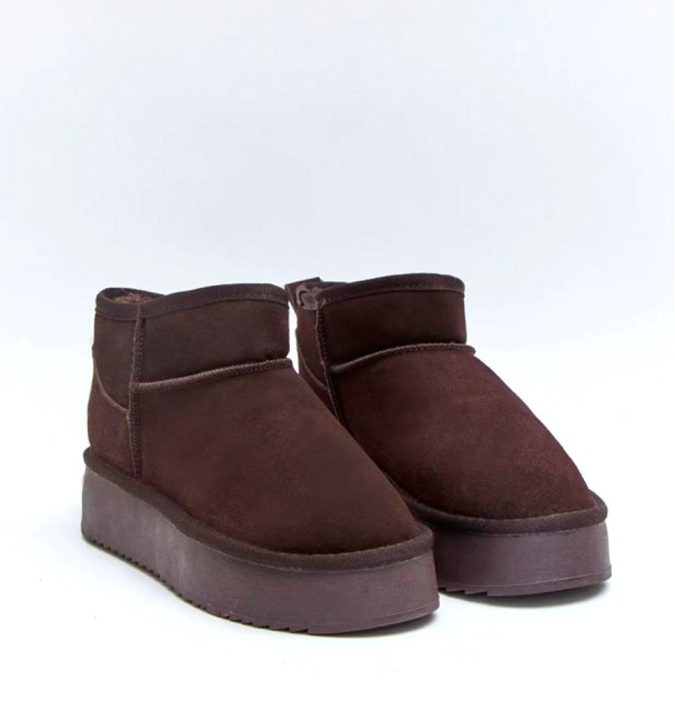 Botas australianas de pele cor café