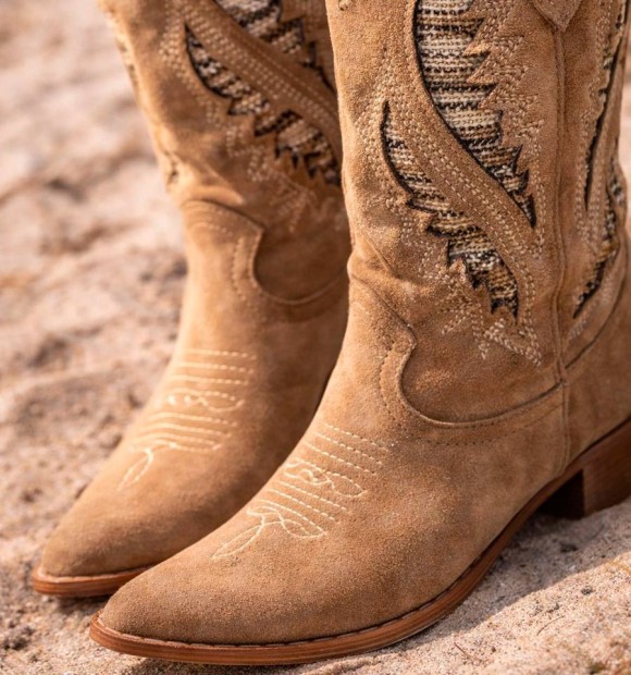 Dark khaki embroidered cowboy boots 2