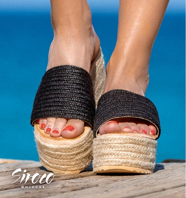 Sandalias Larisa Negro