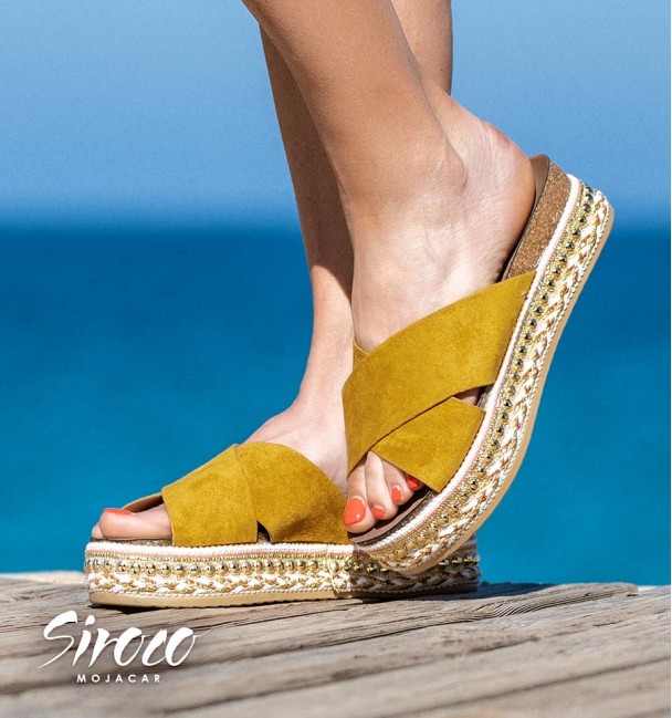 Sandalias Niebla Amarillo