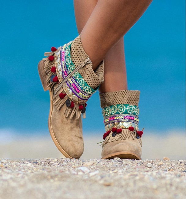 Botas femininas estilo boho com bordados e franjas indianas