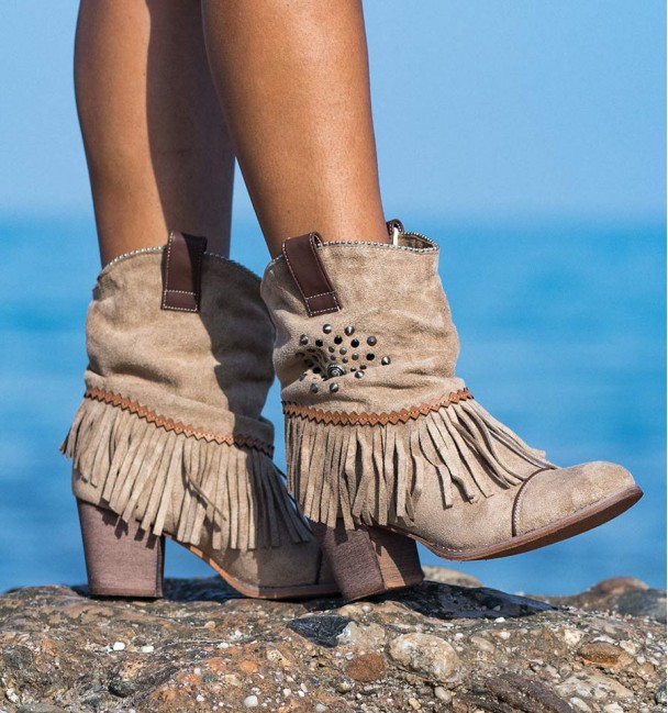 botines para mujer estilo campero con flecos de color marrón taupe botines para mujer estilo campero con flecos de color marrón taupe