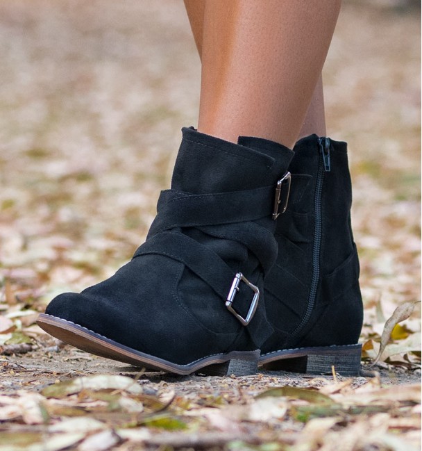 black country boots with buckles and straps  black country boots with buckles and straps