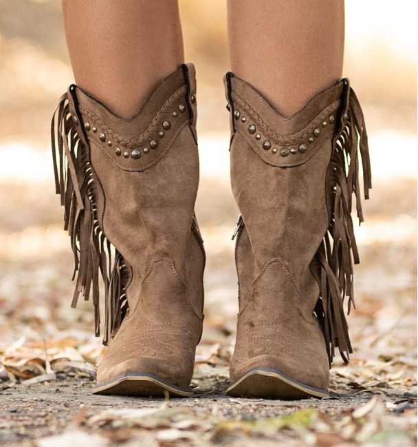 camel brown cowboy boots with fringed  camel brown cowboy boots with fringed